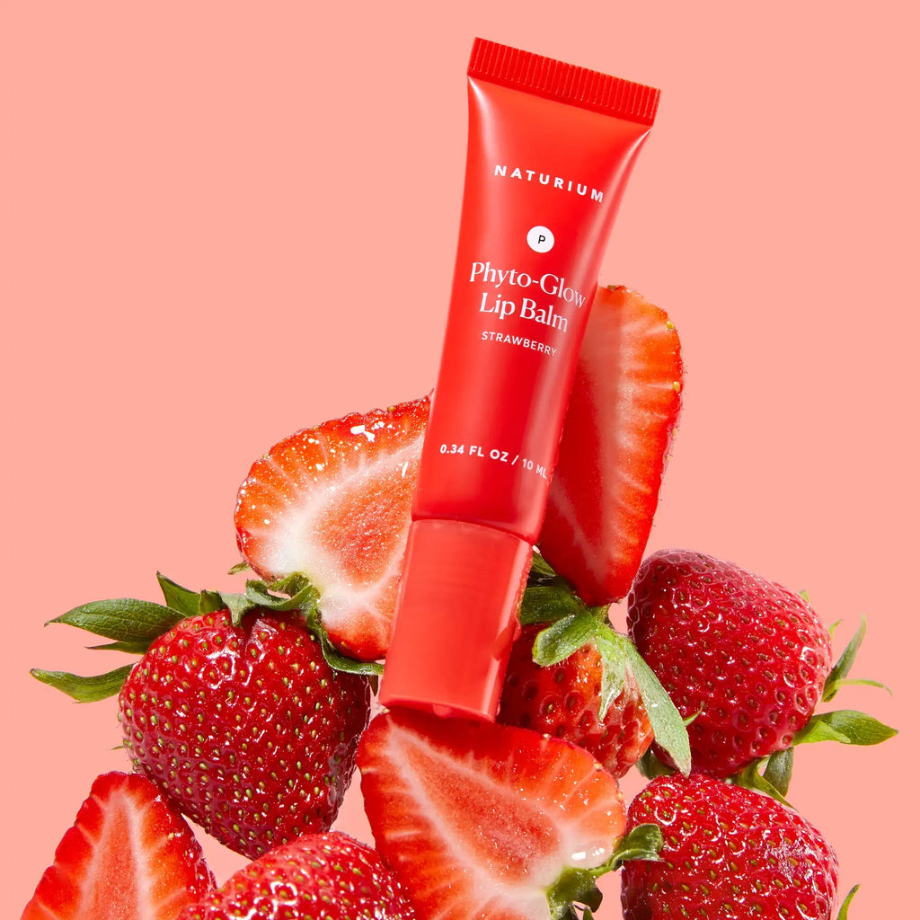 phyto-glow-lip-balm-strawberry-i1 phytoglow_0321-crop.webp